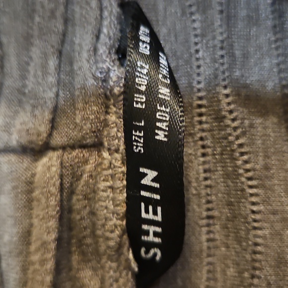 Crop Large - Picture 2 of 2